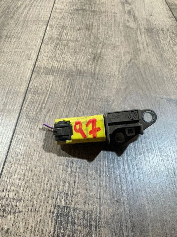 Airbag deployment crash/impact sensor 1K0909606B
