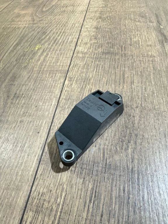 Drošības spilvenu trieciena sensors – Mercedes-Benz E klase W211 (2002-2009)