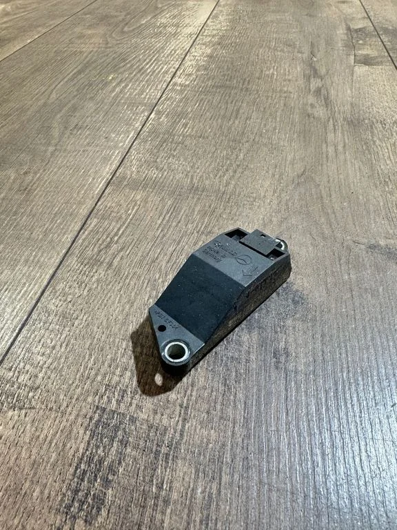 Drošības spilvenu trieciena sensors – Mercedes-Benz E klase W211 (2002-2009)