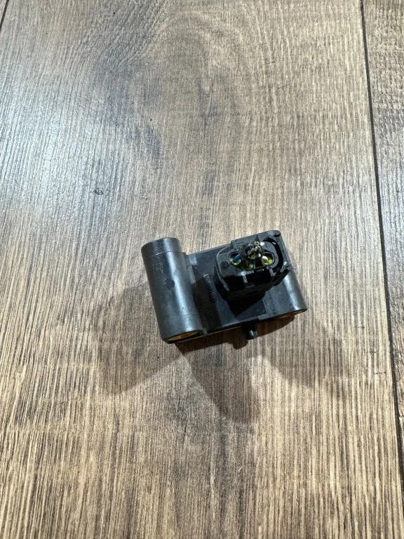 Airbag deployment crash/impact sensor – BMW 3 Series E90 E91 (2005-2012)