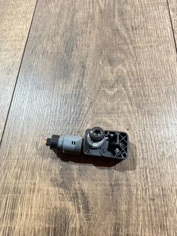 Airbag deployment crash/impact sensor 13593676