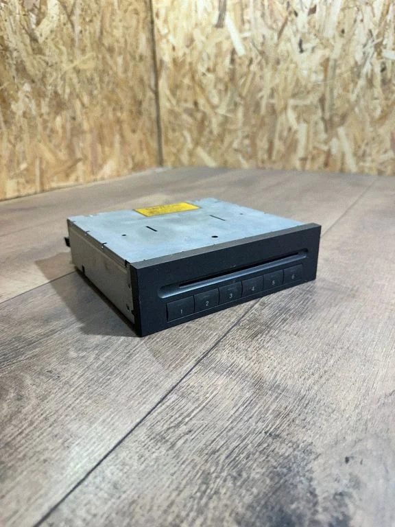 CD/DVD keitiklis