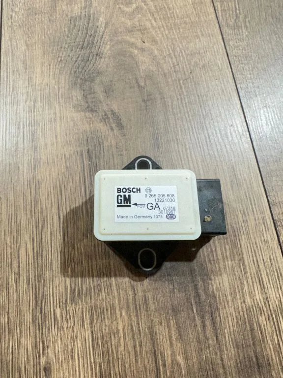 ESP acceleration yaw rate sensor – Opel Corsa D (2006-2014)