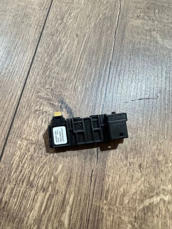 Lietus sensors – Mercedes-Benz E klase C207 W207 (2009-2017)