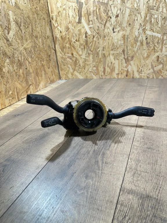 Suunatulede/tulede hoob – Audi Q7 4L (2005-2015)