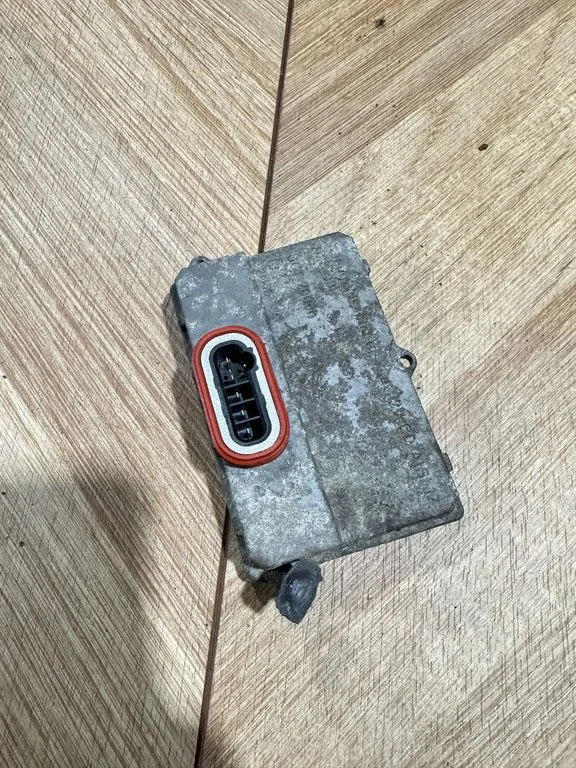 Žibinto blokelis/ (xenon blokelis)