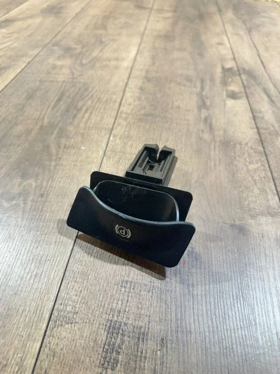 Rankinio stabdžio jungtukas