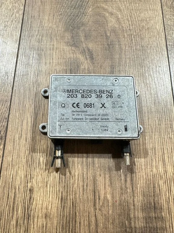 Antenos valdymo blokas