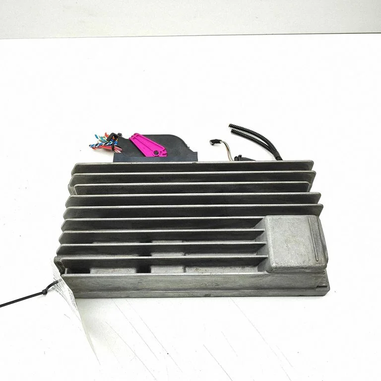 Skaņas pastiprinātājs 8T1035223A