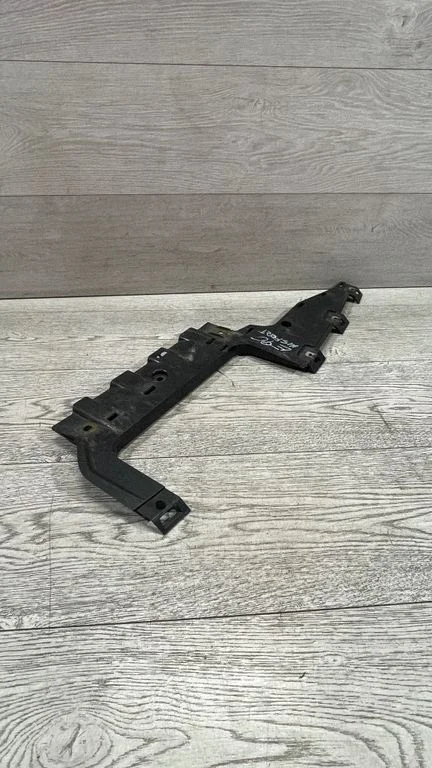 Mocowanie zderzaka tylnego – BMW Seria 3 E90 E91 (2005-2012)