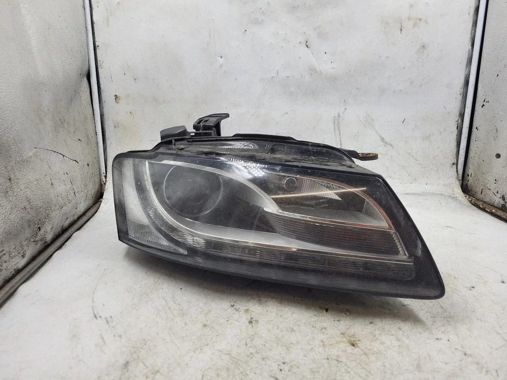Headlight/headlamp 8T0941004Q