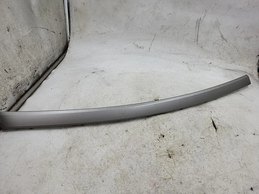 Dashboard glove box trim – BMW 3 Series E90 E91 (2005-2012)