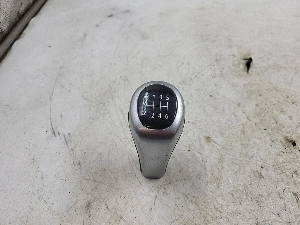 Gear lever shifter trim leather/knob