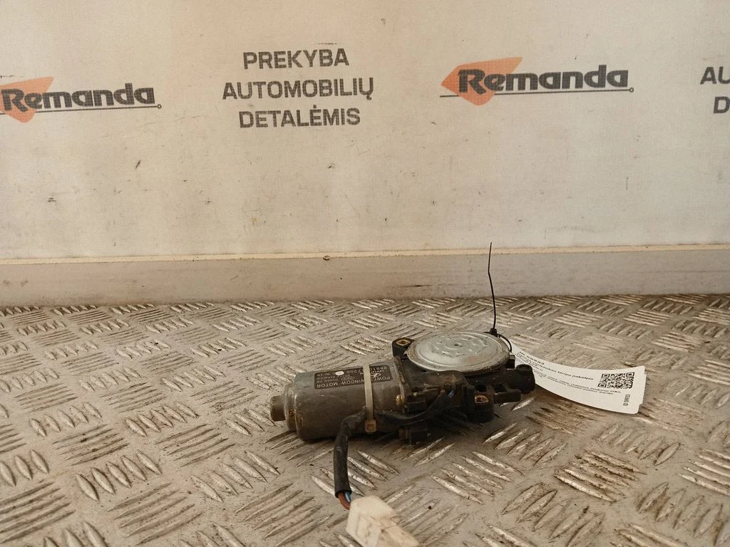 Aizmugurējā loga pacēlāja motoriņš 9881017200