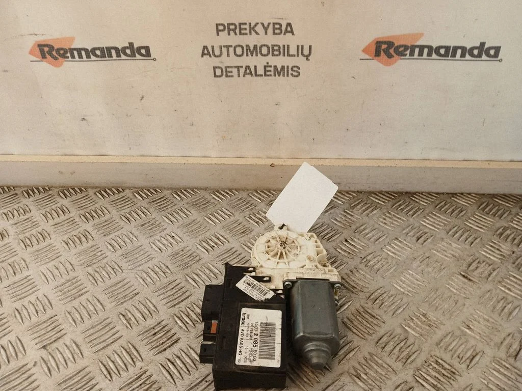 Silniczek podnośnika szyby przedniej 991728205