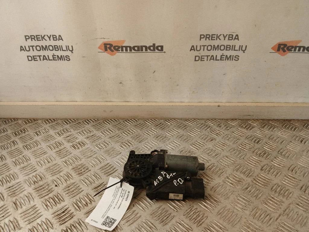 Priekšējā loga pacēlāja motoriņš 050731113
