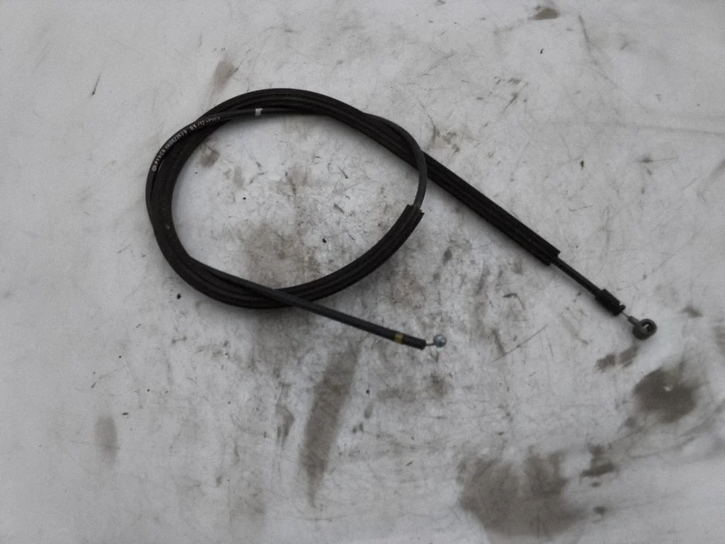 Motora pārsega slēdzenes atvēršanas trose 5K0823535
