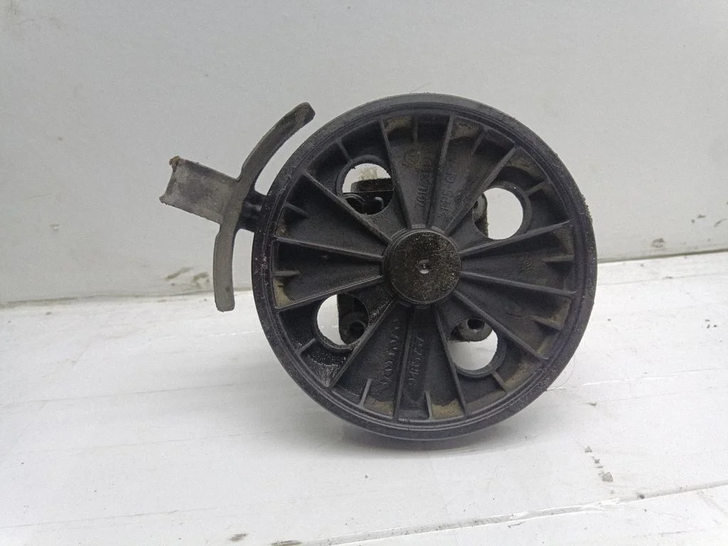 Roolivõimendi pump 9485757