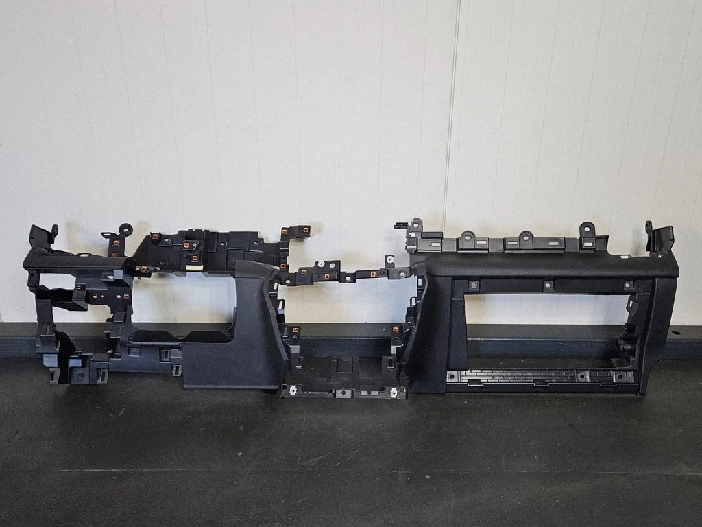 Deska rozdzielcza PR3BC04320BEW