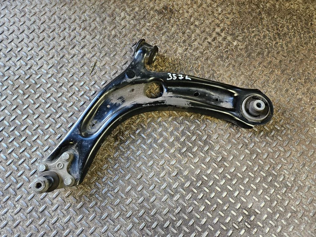 Front lower control arm/wishbone – Audi Q3 F3 (2018-2025)