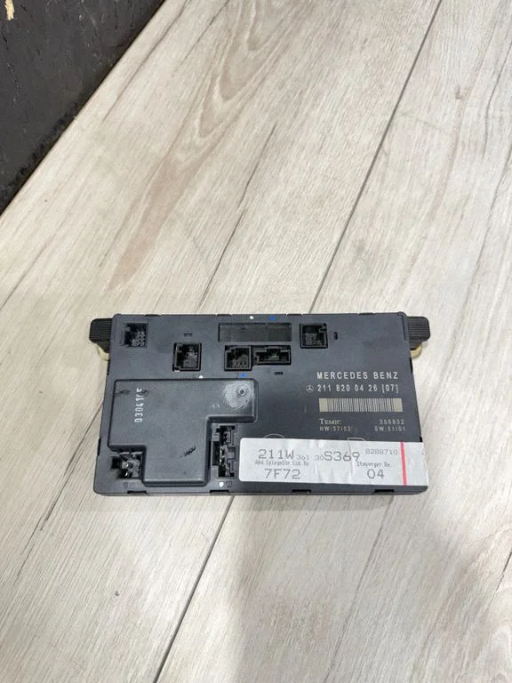 Durvju elektronikas vadības bloks – Mercedes-Benz E klase W211 (2002-2009)