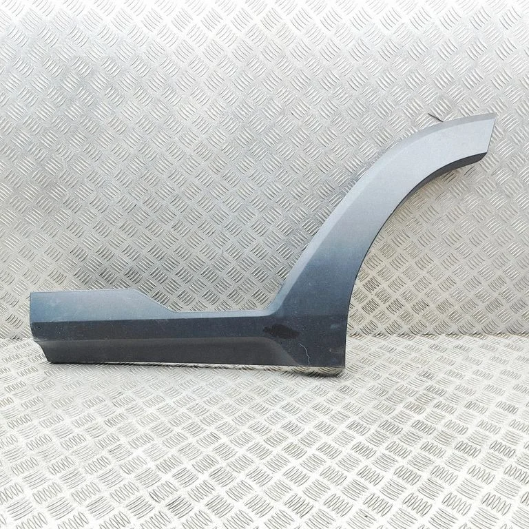 Rear sill trim cover 7957041000