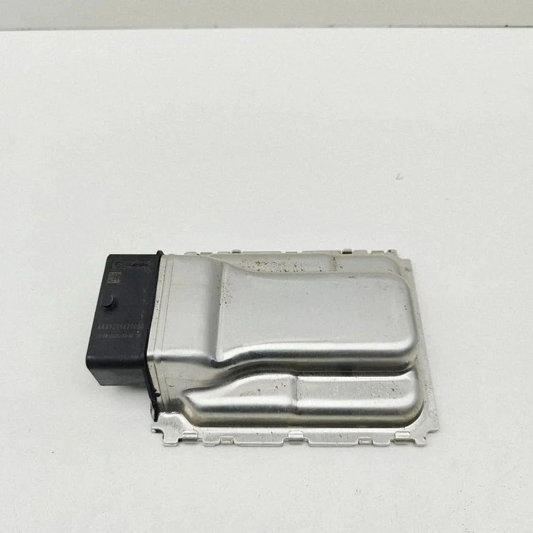 Dzinēja vadības bloks PZ3A12B684KB