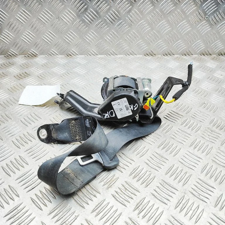 Aizmugurējā drošības josta 662689600C