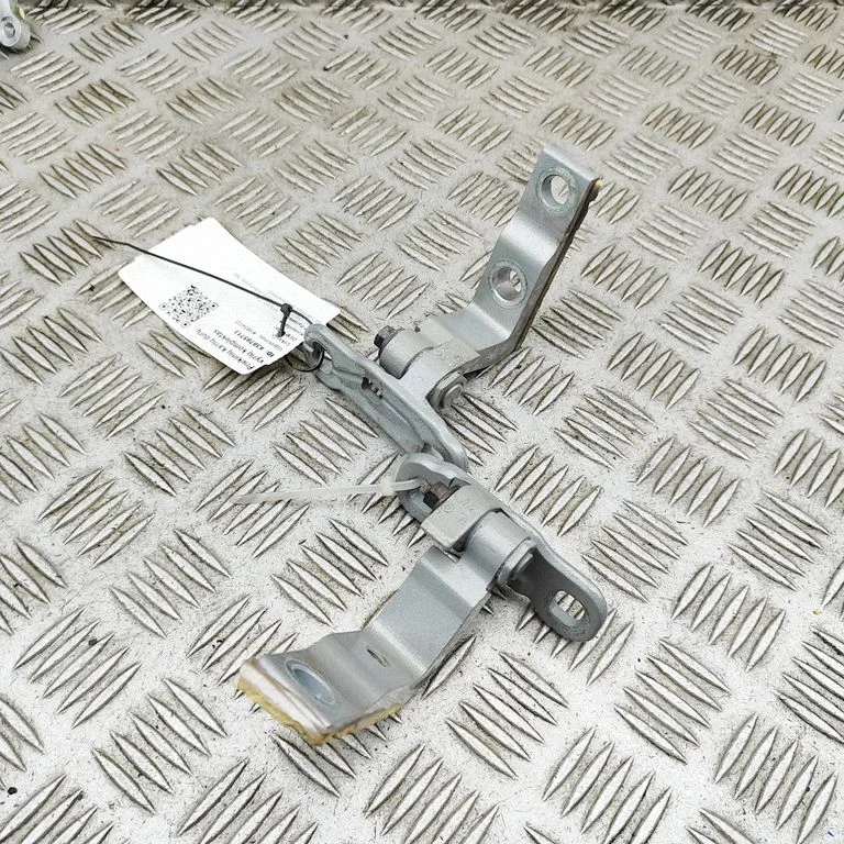 Front door hinges set 31457071 – Volvo EC40 (2024-)