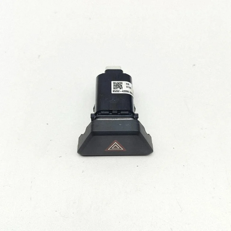 Hazard light switch 8520242000