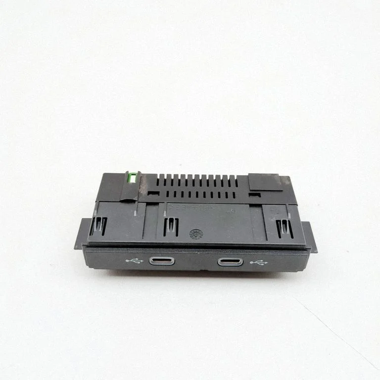 USB socket connector – Volkswagen Tayron II (2024-)
