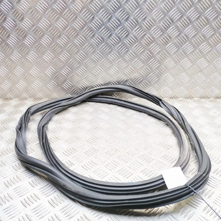 Rubber seal rear door – Skoda Octavia Mk4 (2019-)