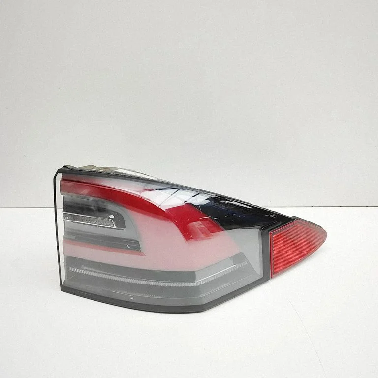 Rear/tail lights 103433500B