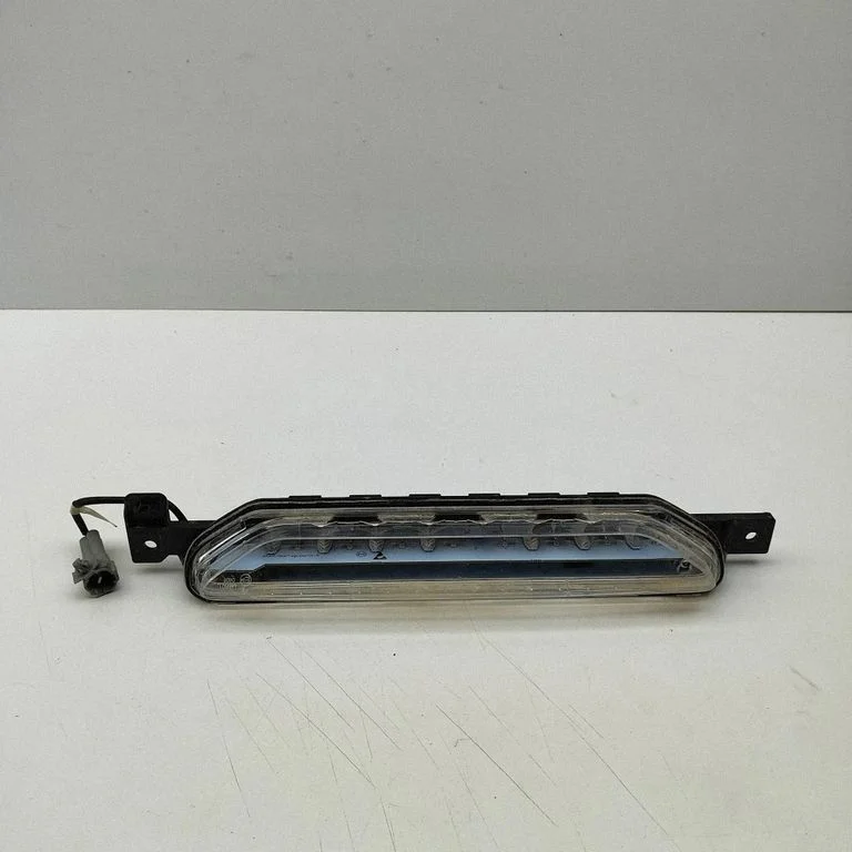 Priekšējais miglas lukturis SA3HK4116300