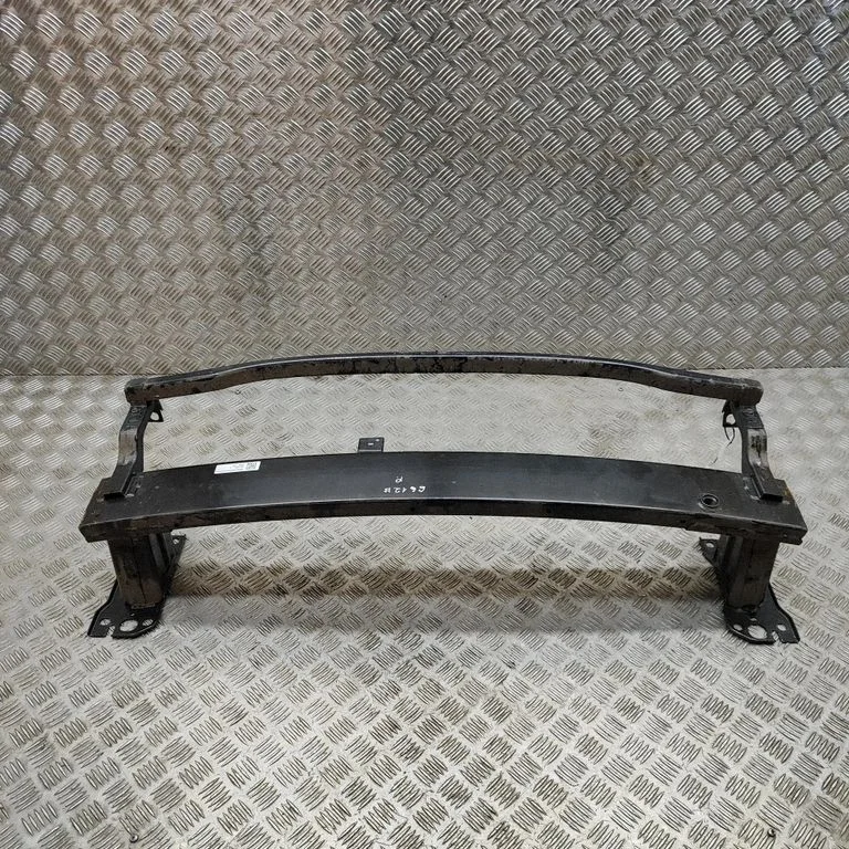Front bumper cross member 5717041000