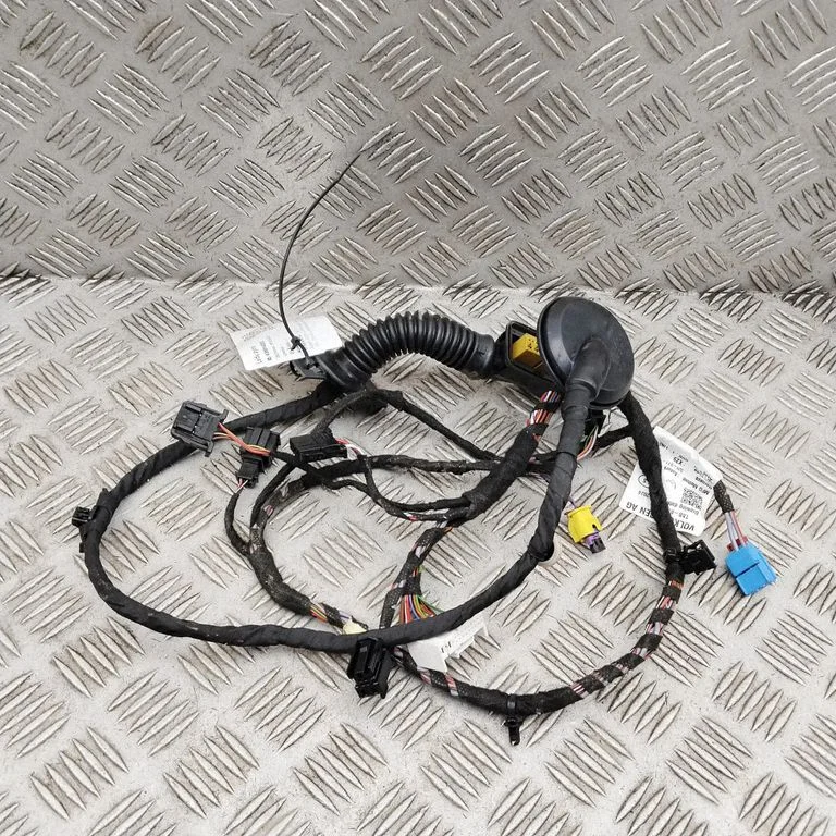 Esiukse juhtmestik 3J0971120AE