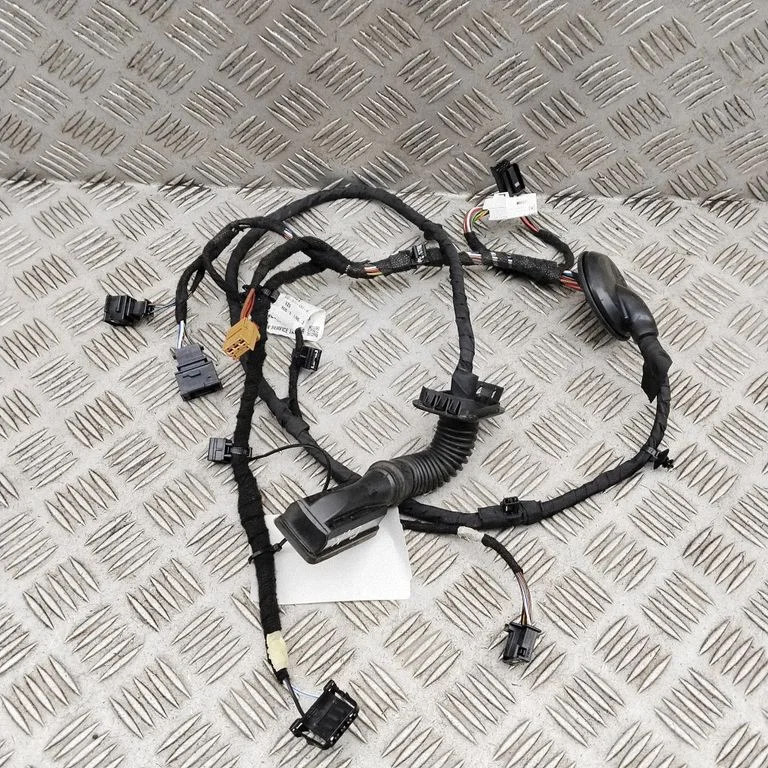 Tagaukse juhtmestik 3J0971693G