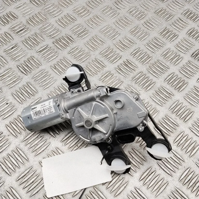 Aizmugurējā stikla tīrītāja motoriņš – Skoda Superb B9 (2023-)