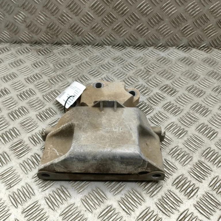 Dzinēja spilvens 2N0199555