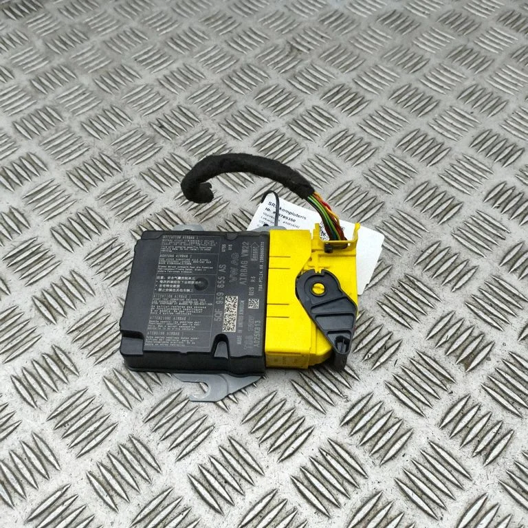 Drošības spilvenu vadības bloks 5QF959655