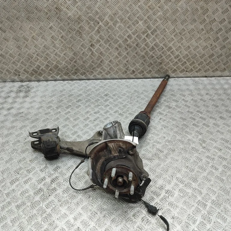 Front wheel hub 8J323A052