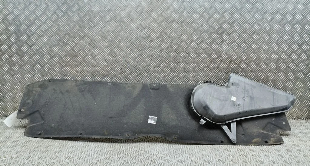 Engine bonnet/hood sound/heat insulation – Volkswagen Crafter Grand California (2019-)