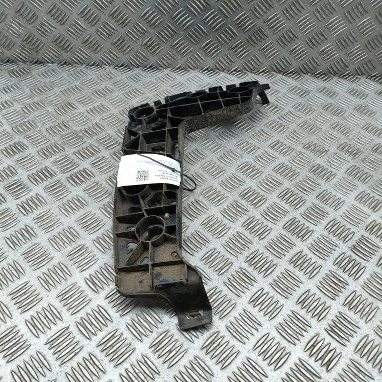 Rear bumper mounting bracket – Volkswagen Crafter Grand California (2019-)
