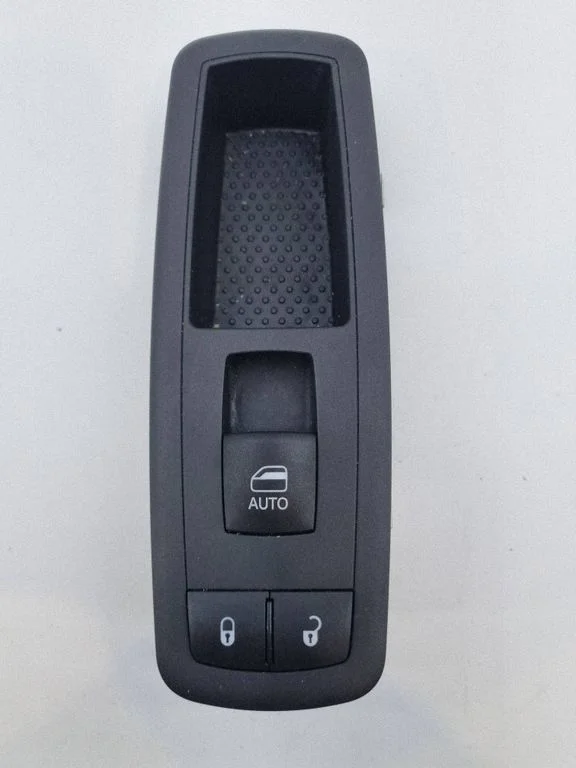 Electric window control switch 10132988