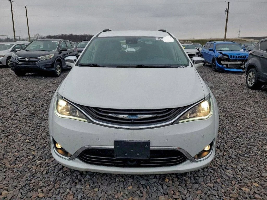 Chrysler Pacifica