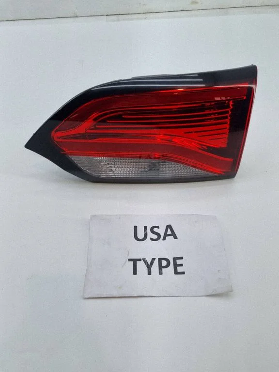 Lampa tylna w klapie – Chrysler Pacifica (2017-)