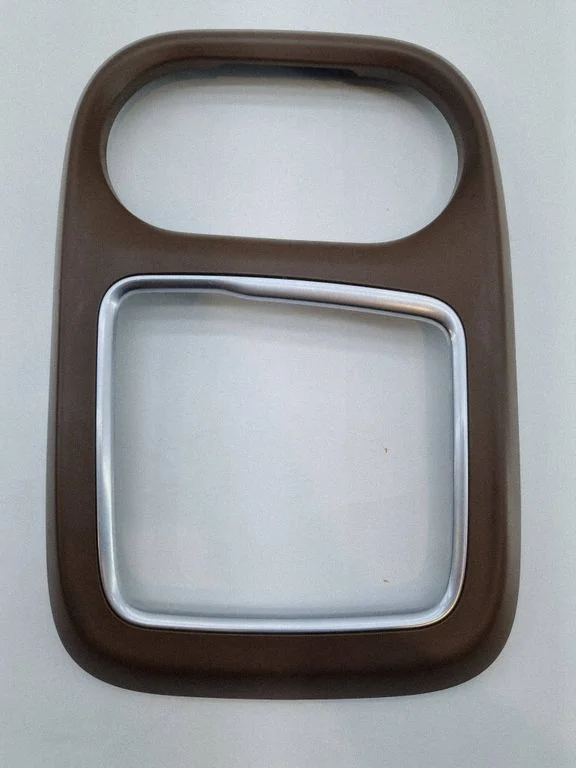 Other center console (tunnel) element – Chrysler Pacifica (2017-)