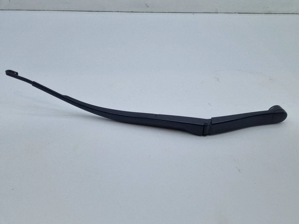 Front wiper blade arm K79A