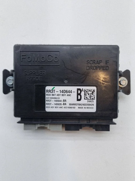Light module LCM RR3T14D644BA