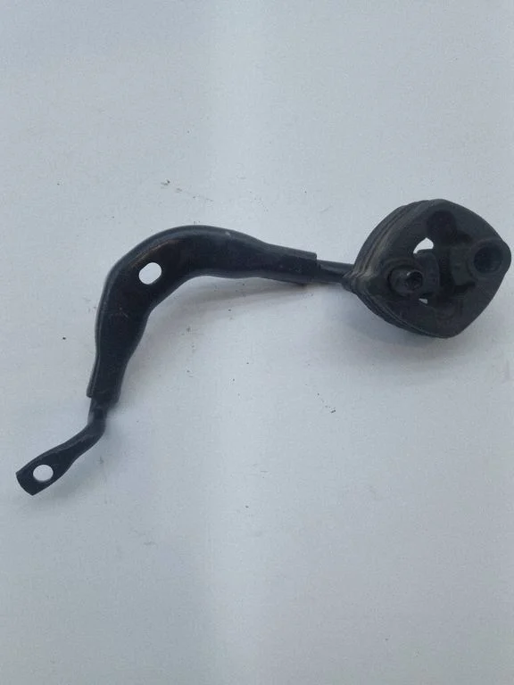 Muffler mount bracket/holder FR335A242BB